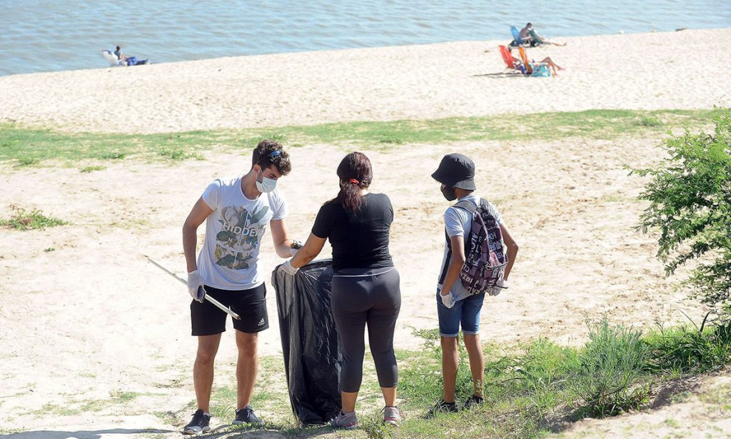 Se recolectaron 1.240 kilos de residuos tras la limpieza de la laguna Setúbal