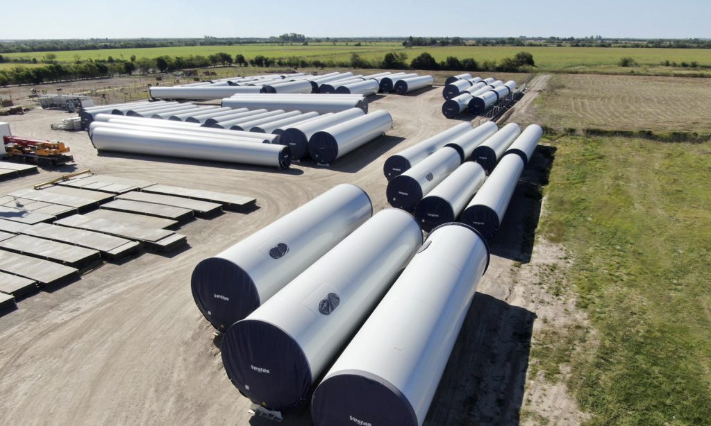 Empresa de Esperanza realiza una importante inversión en torres eólicas para Estados Unidos