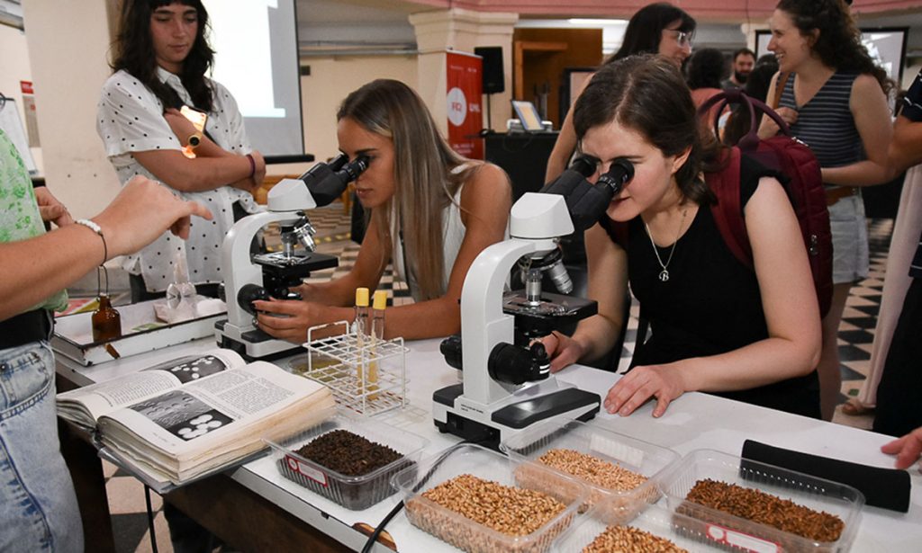 La UNL volvió a realizar un encuentro que articula el conocimiento y la gastronomía