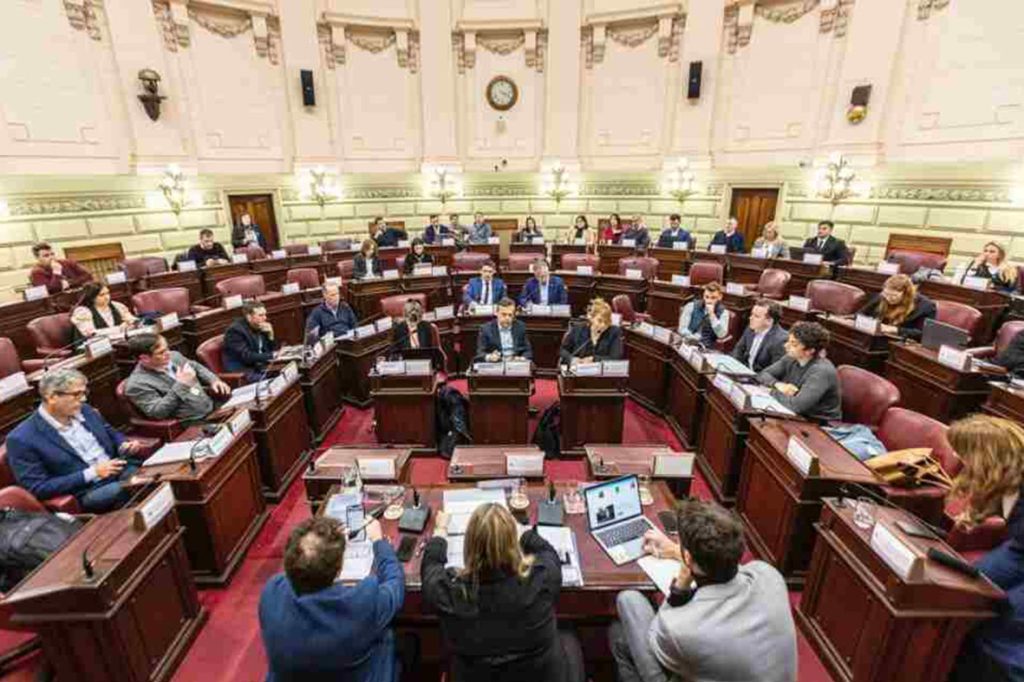 La Universidad Nacional del Litoral realizó sus aportes al proceso de reforma de la Constitución Provincial