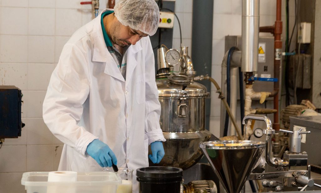 Investigadores de la UNL desarrollan alimentos funcionales a partir del lactosuero