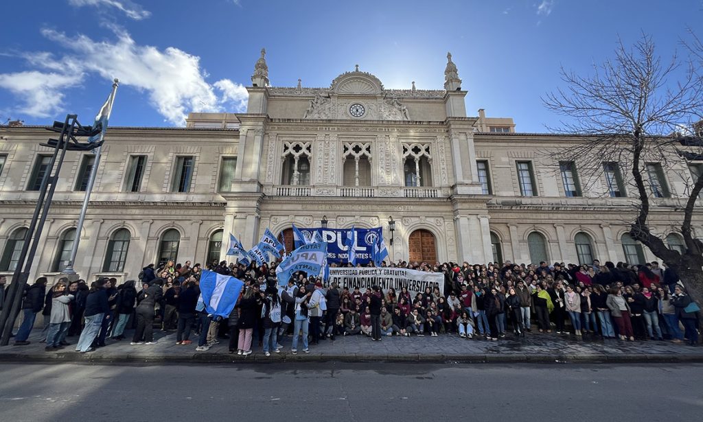 Se presentó en el Congreso de la Nación una Ley de Financiamiento Universitario