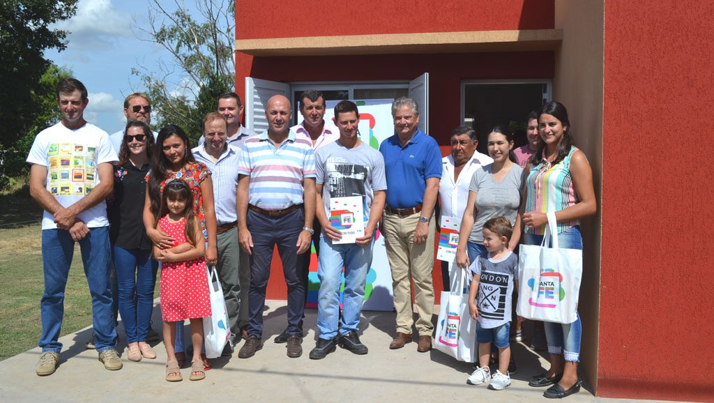 Familias de siete localidades ya tienen su casa propia