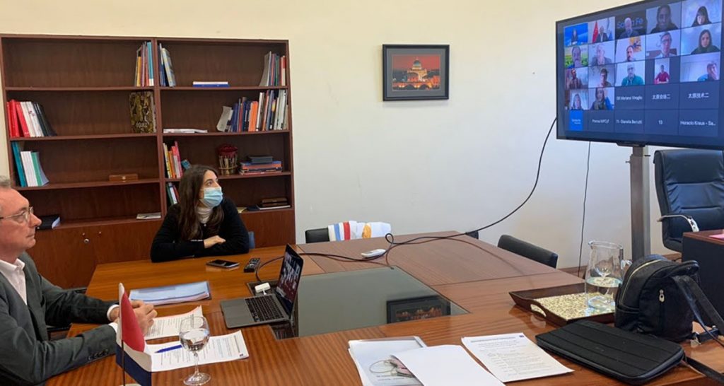 Se trabaja en la vinculación de empresas de lácteos y legumbres con importadoras de China